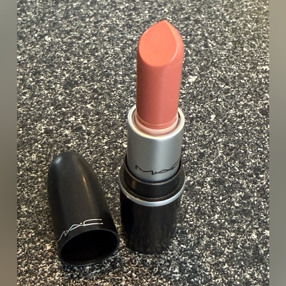 MAC mini Velvet Teddy Lipstick